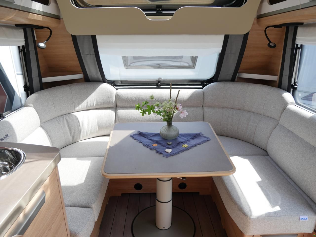 Knaus Südwind 540 UE Black Selection