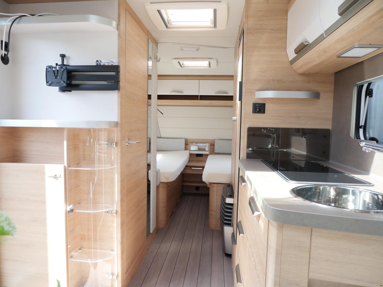 Knaus Südwind 540 UE Black Selection