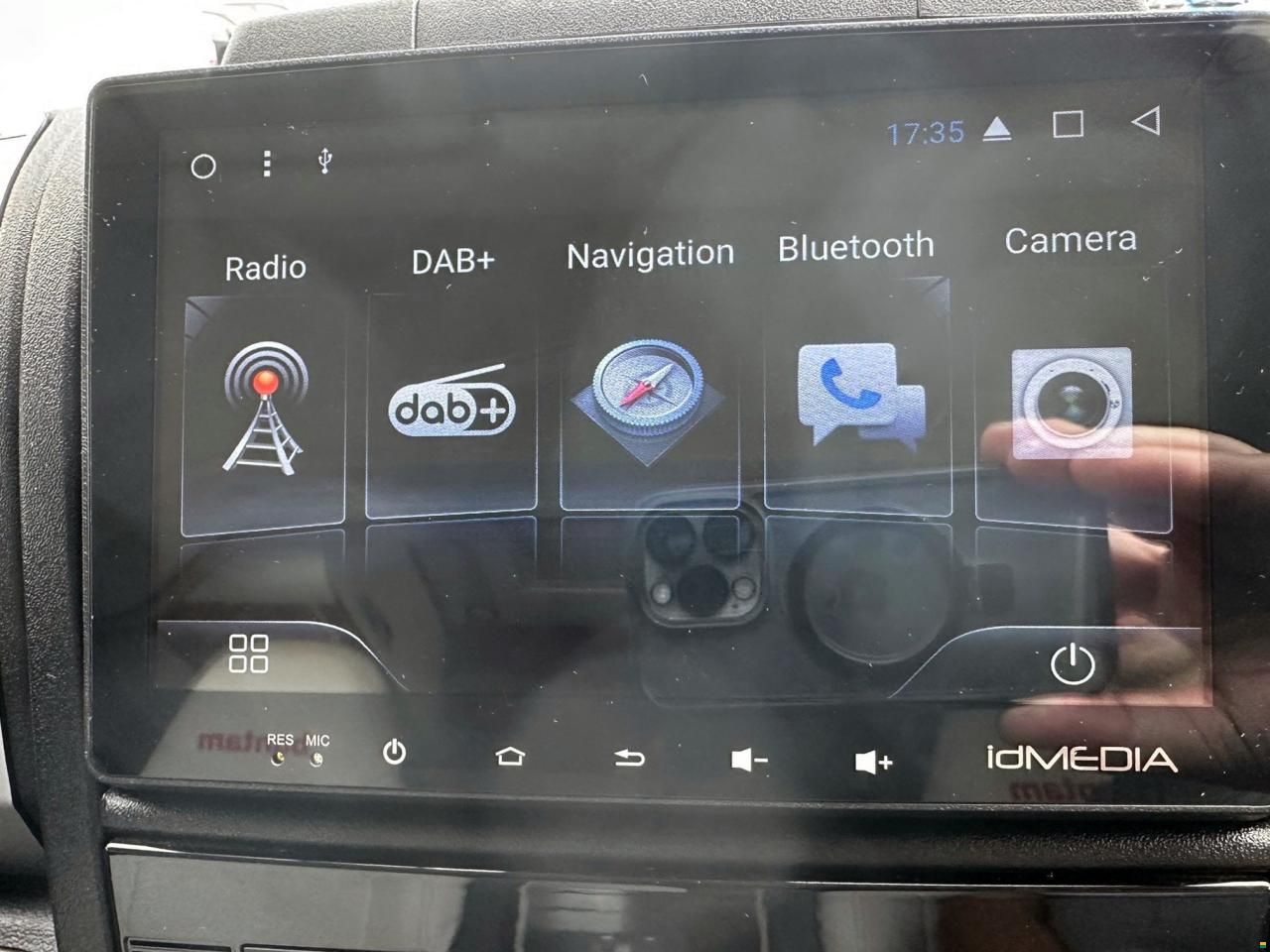 Pilote V 600 J PREMIUM 2.3 9-GANG AUTOMAT MJ160