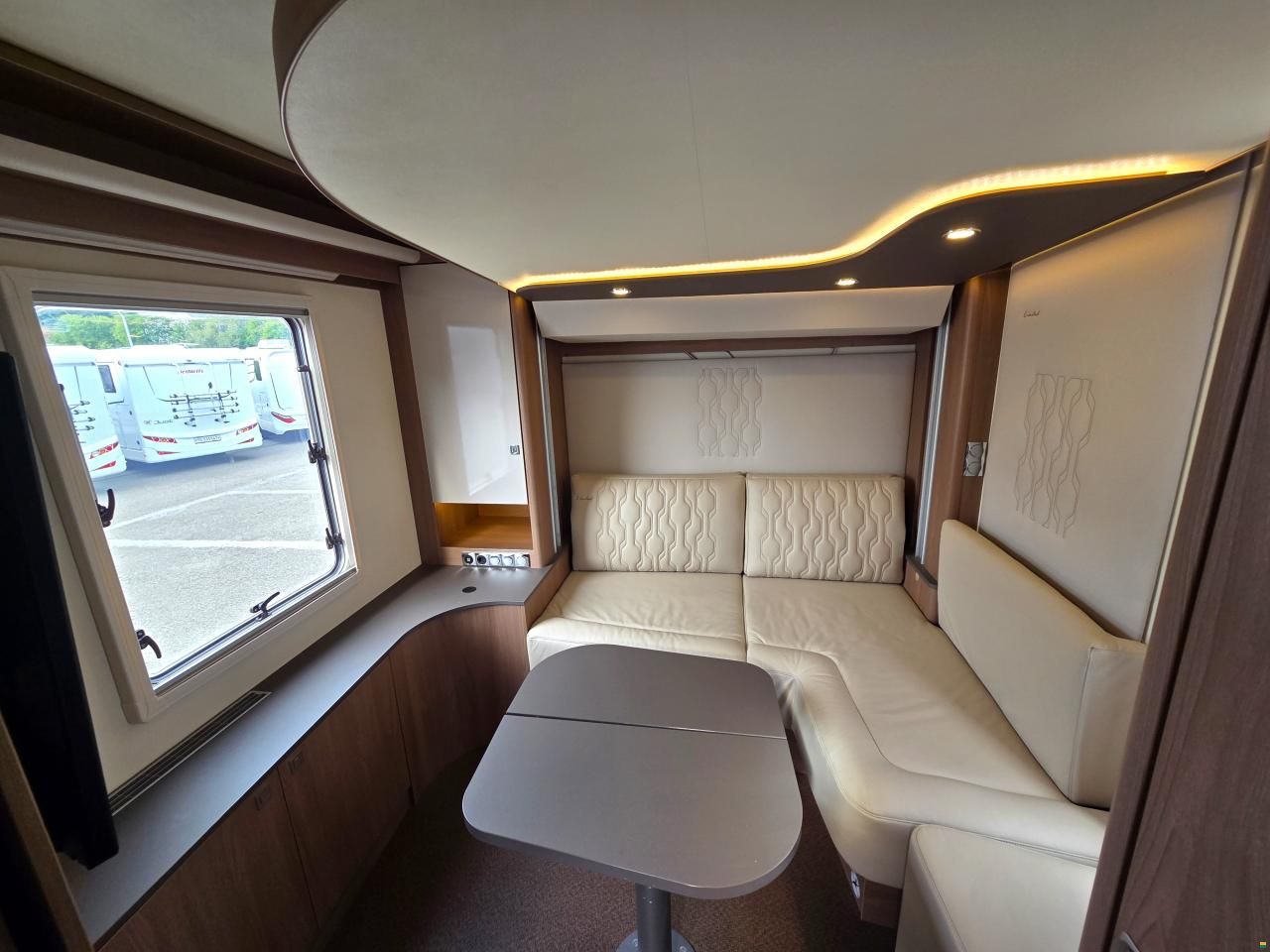 Bürstner IXEO I 746