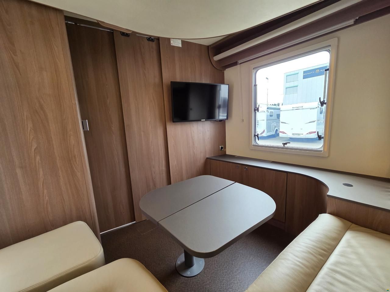 Bürstner IXEO I 746