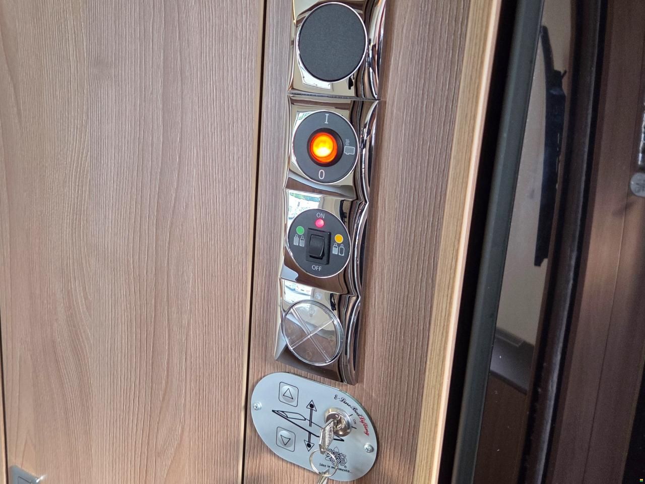 Bürstner IXEO I 746