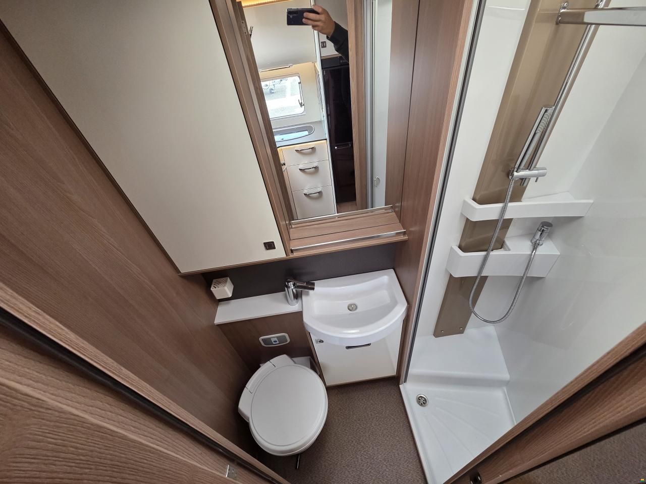 Bürstner IXEO I 746