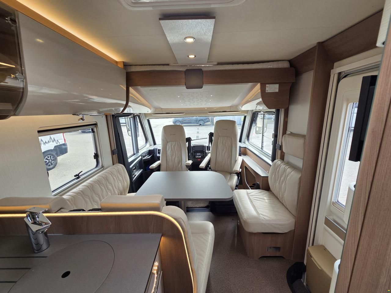 Bürstner IXEO I 746