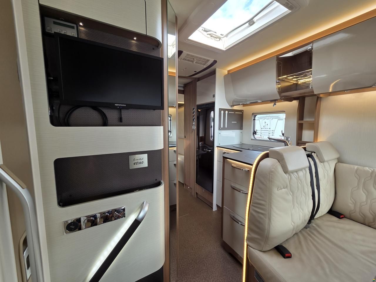 Bürstner IXEO I 746