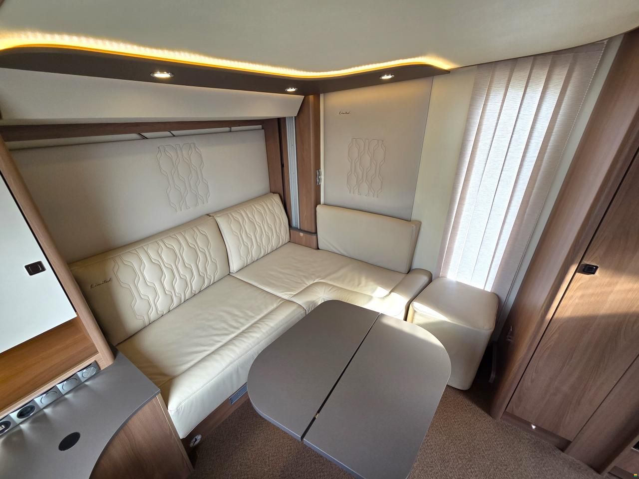 Bürstner IXEO I 746