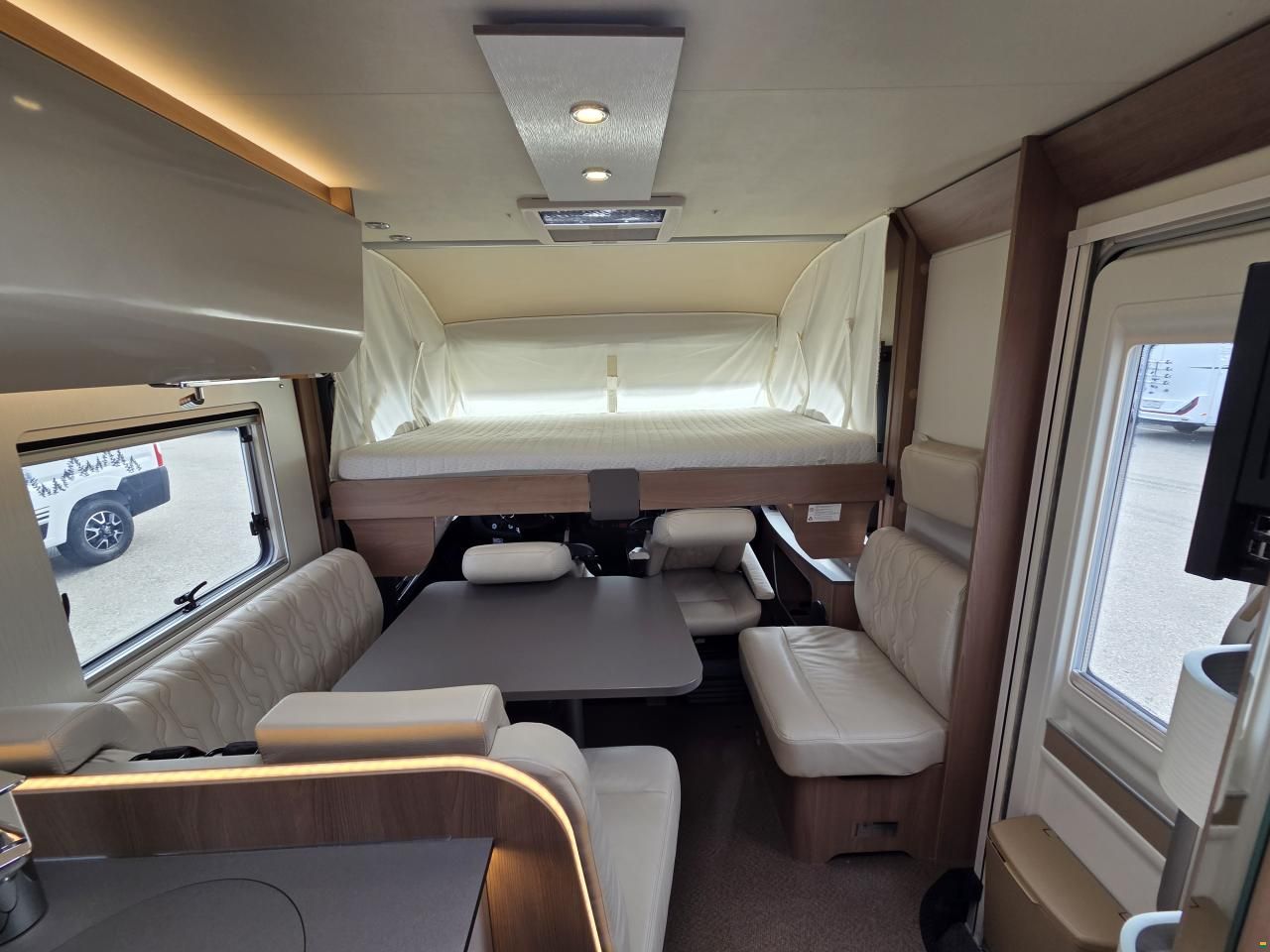 Bürstner IXEO I 746