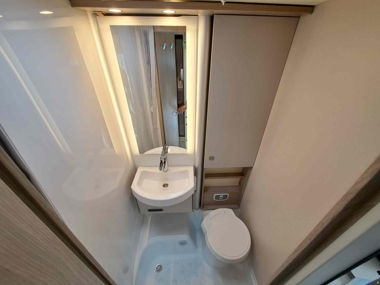 Bürstner Lineo T 700