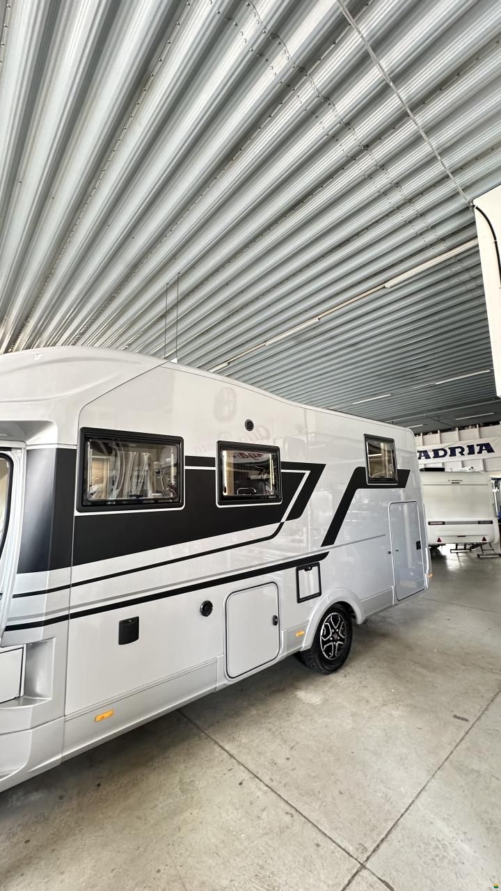 Adria Coral Supreme 670DL