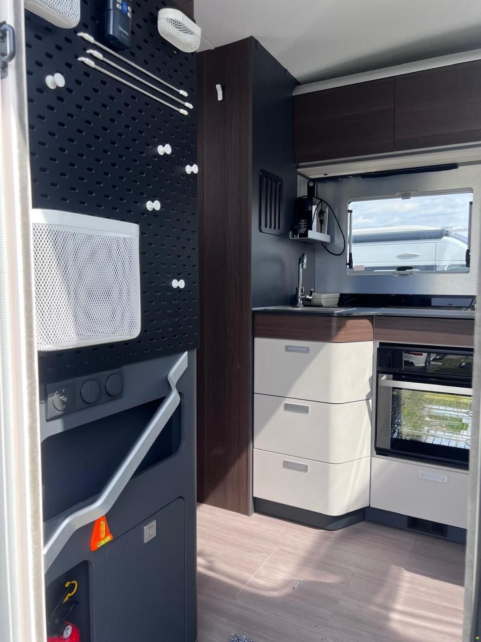 Adria Coral Supreme 670DL