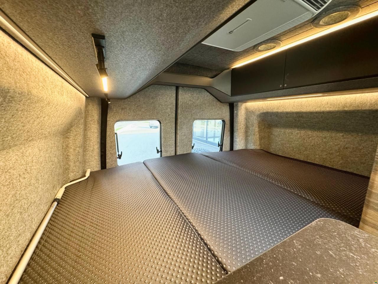 Adria Supertwin MB 600 SPB 4x4