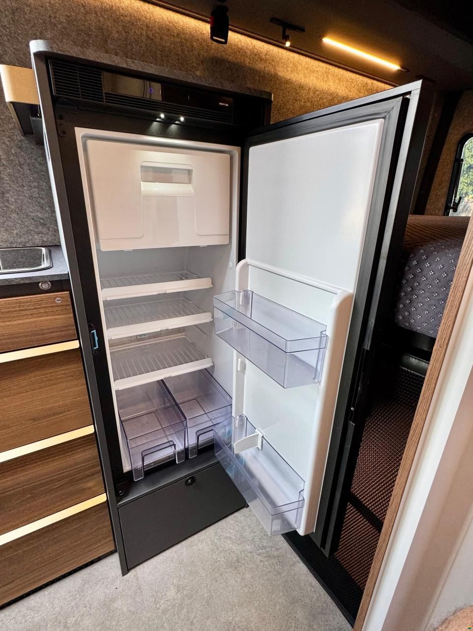 Adria Supertwin MB 600 SPB 4x4