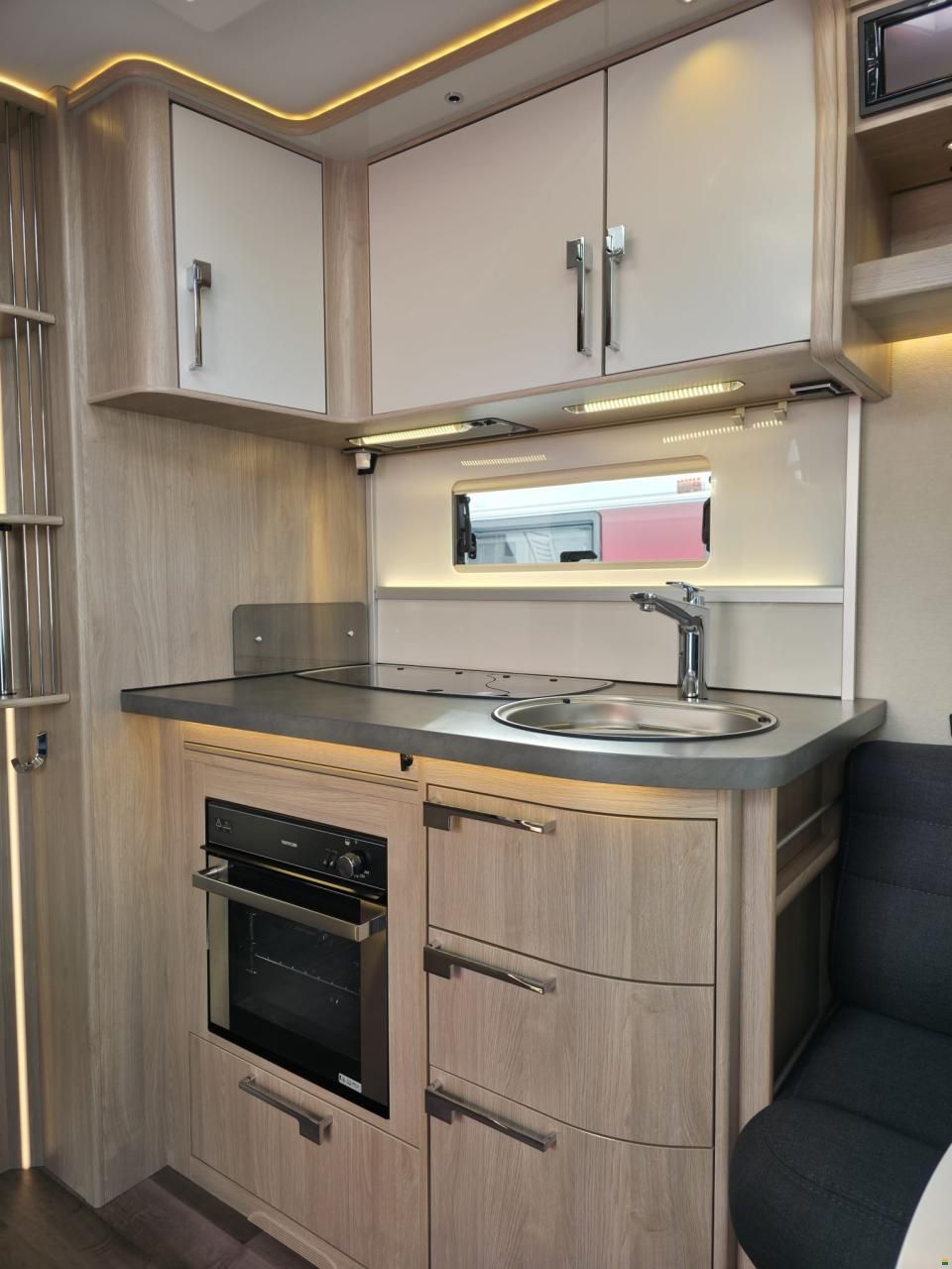 Kabe Royal 560 GLE B2