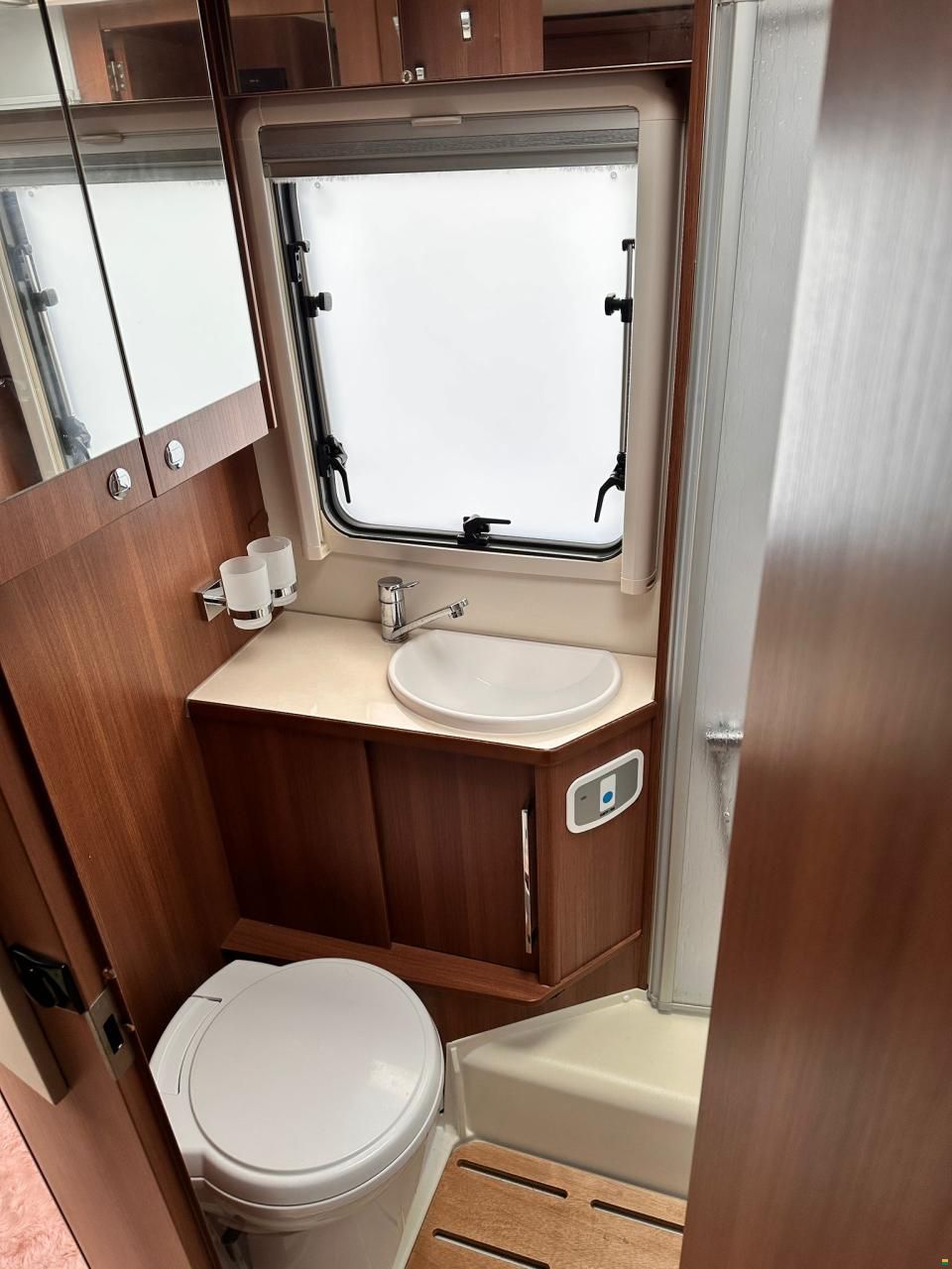 LMC Explorer I 675 Comfort Line