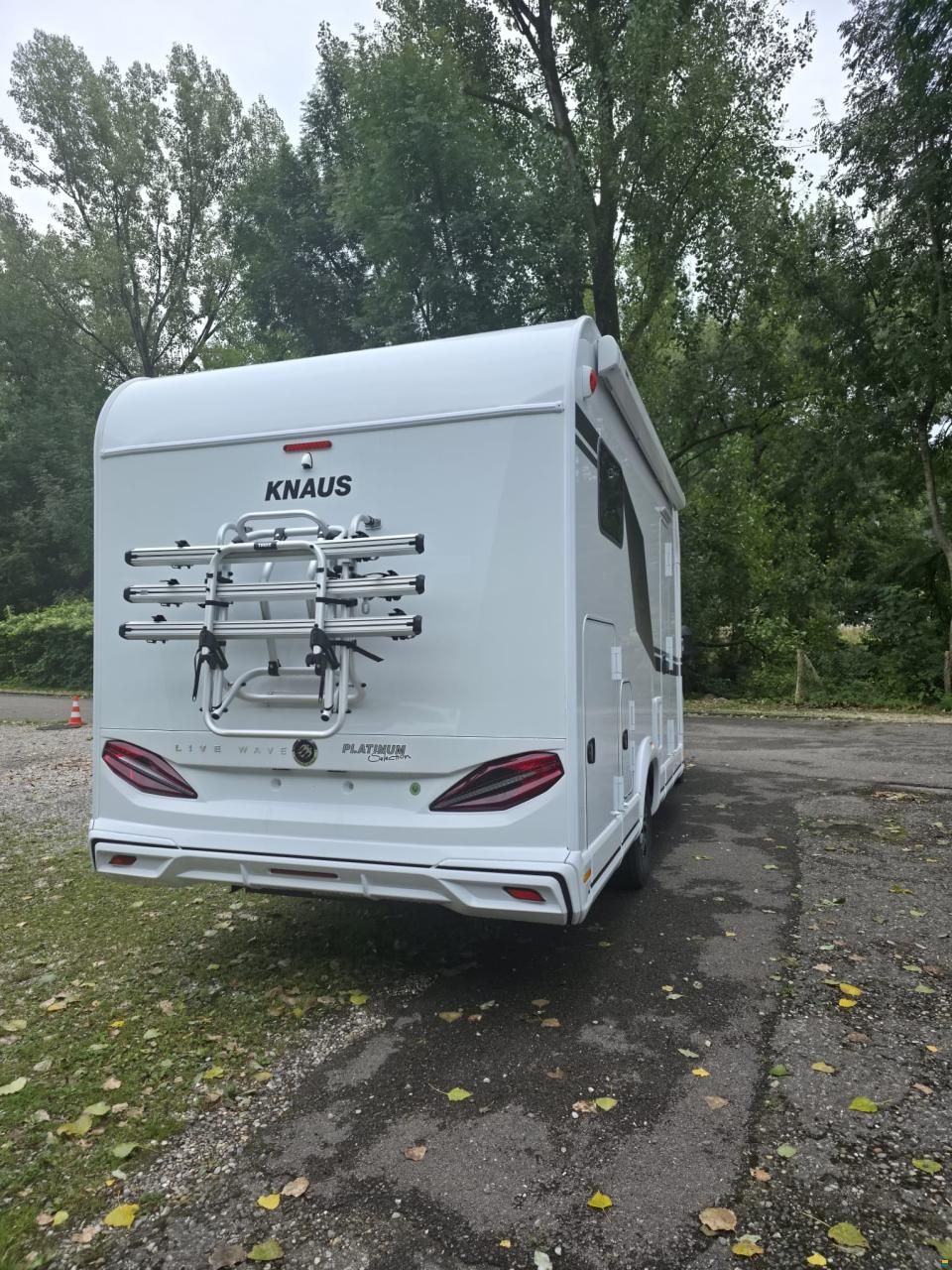 Knaus L!VE WAVE 650 MG Platinum Selection