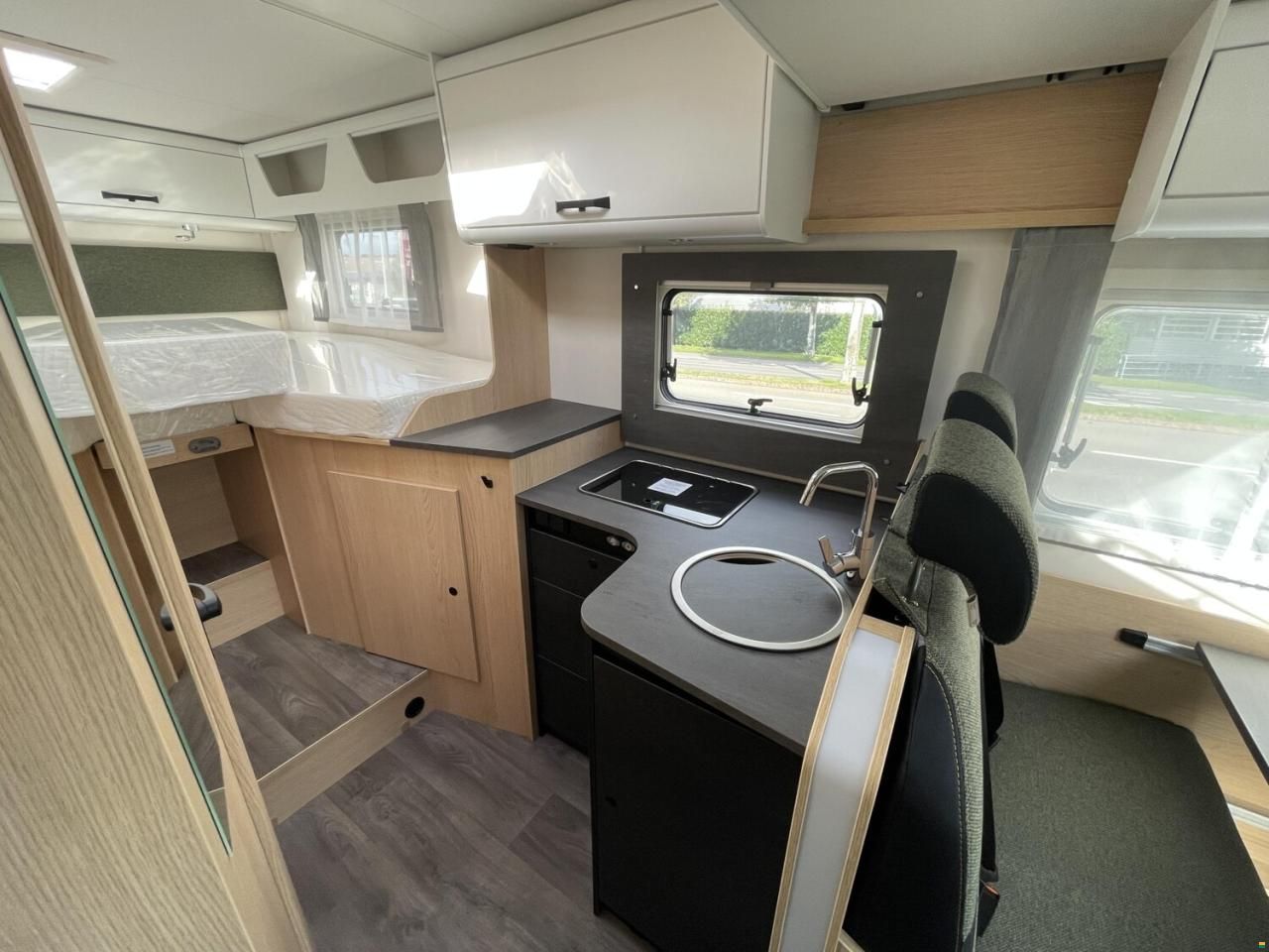 Sunlight Adventure T Ford 670S