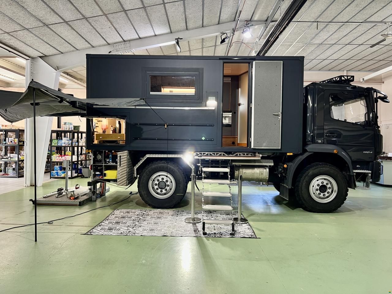 Mercedes Benz ATEGO 1324 EXPEDITIONSMOBIL