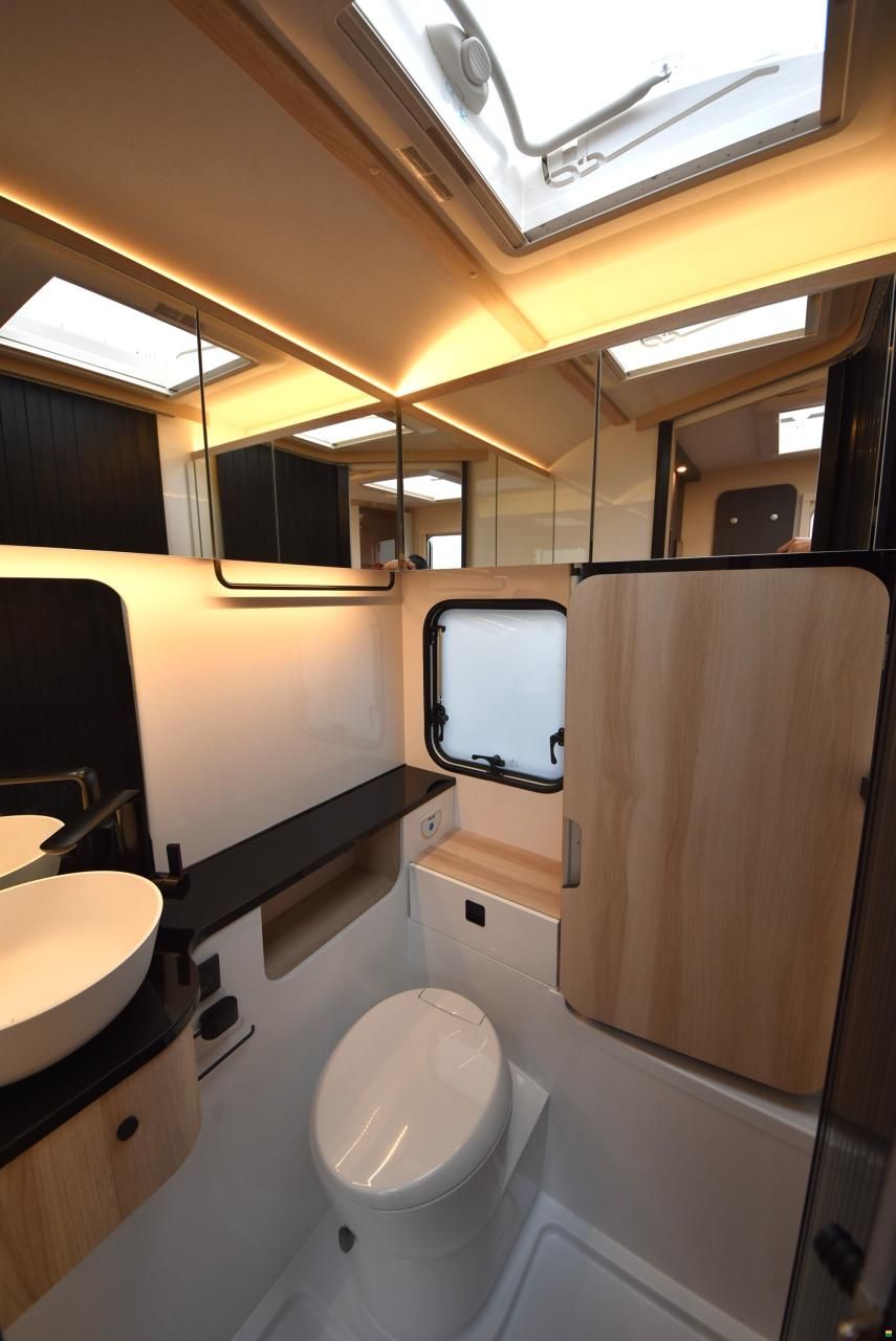 Hobby 460 SL De Luxe