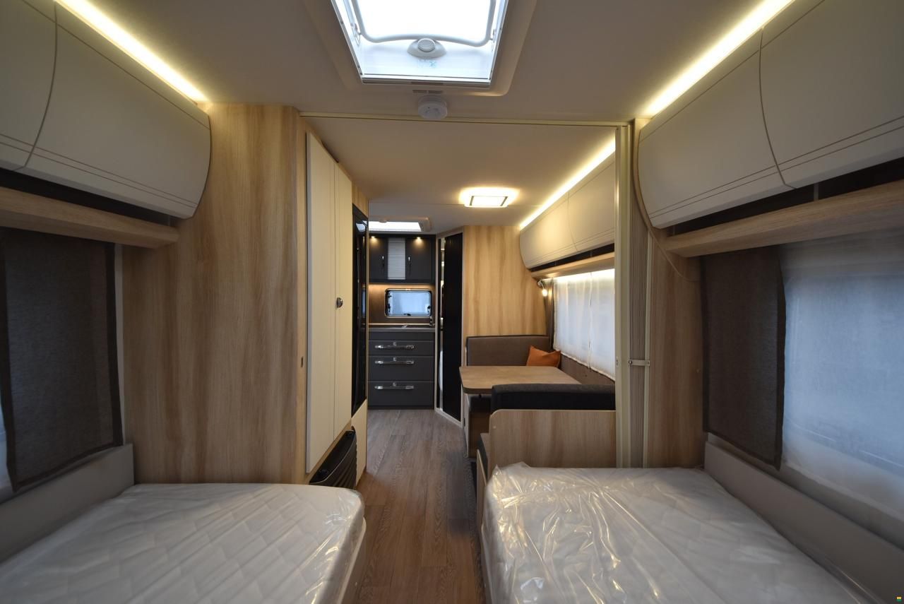 Hobby 460 SL De Luxe