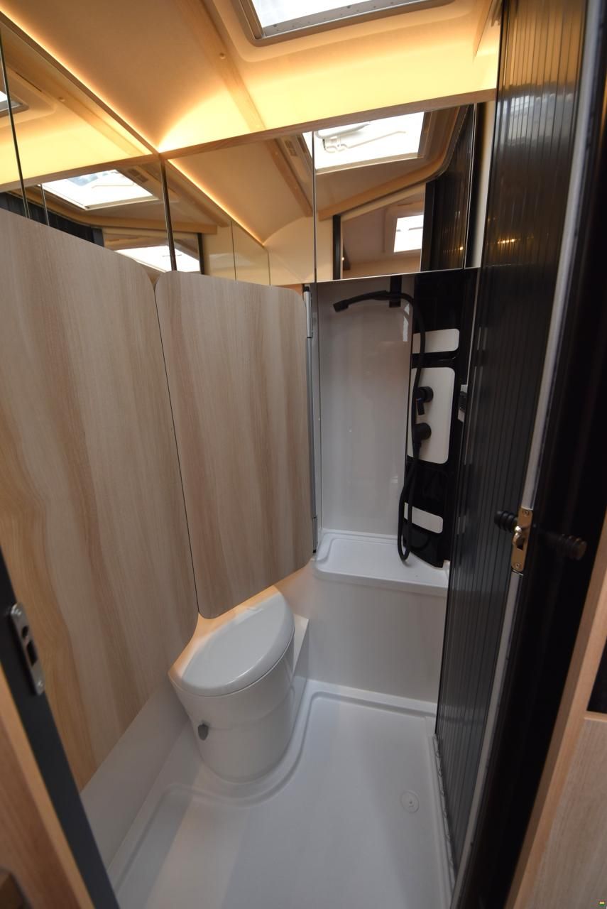 Hobby 460 SL De Luxe