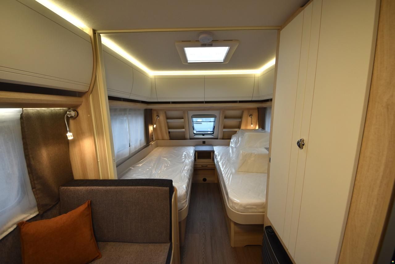 Hobby 460 SL De Luxe