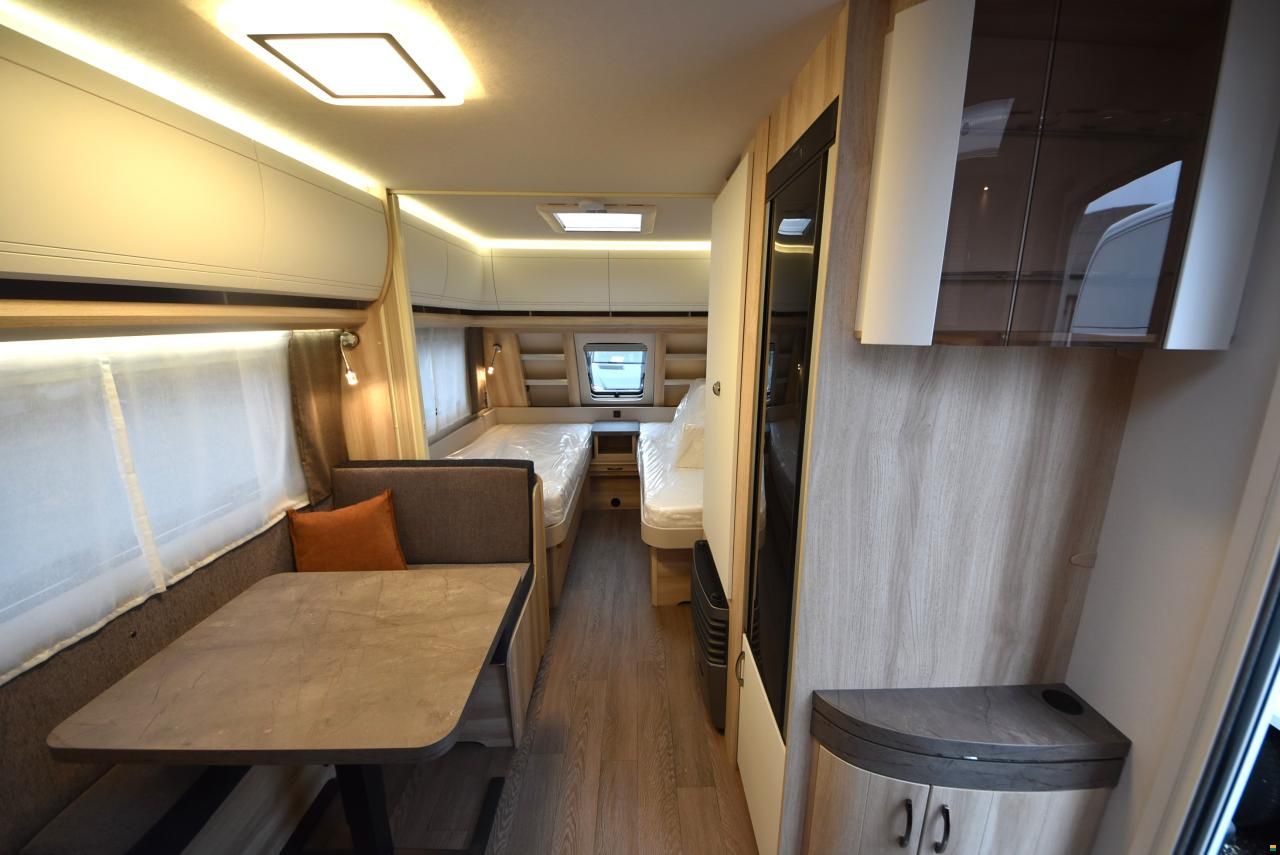 Hobby 460 SL De Luxe