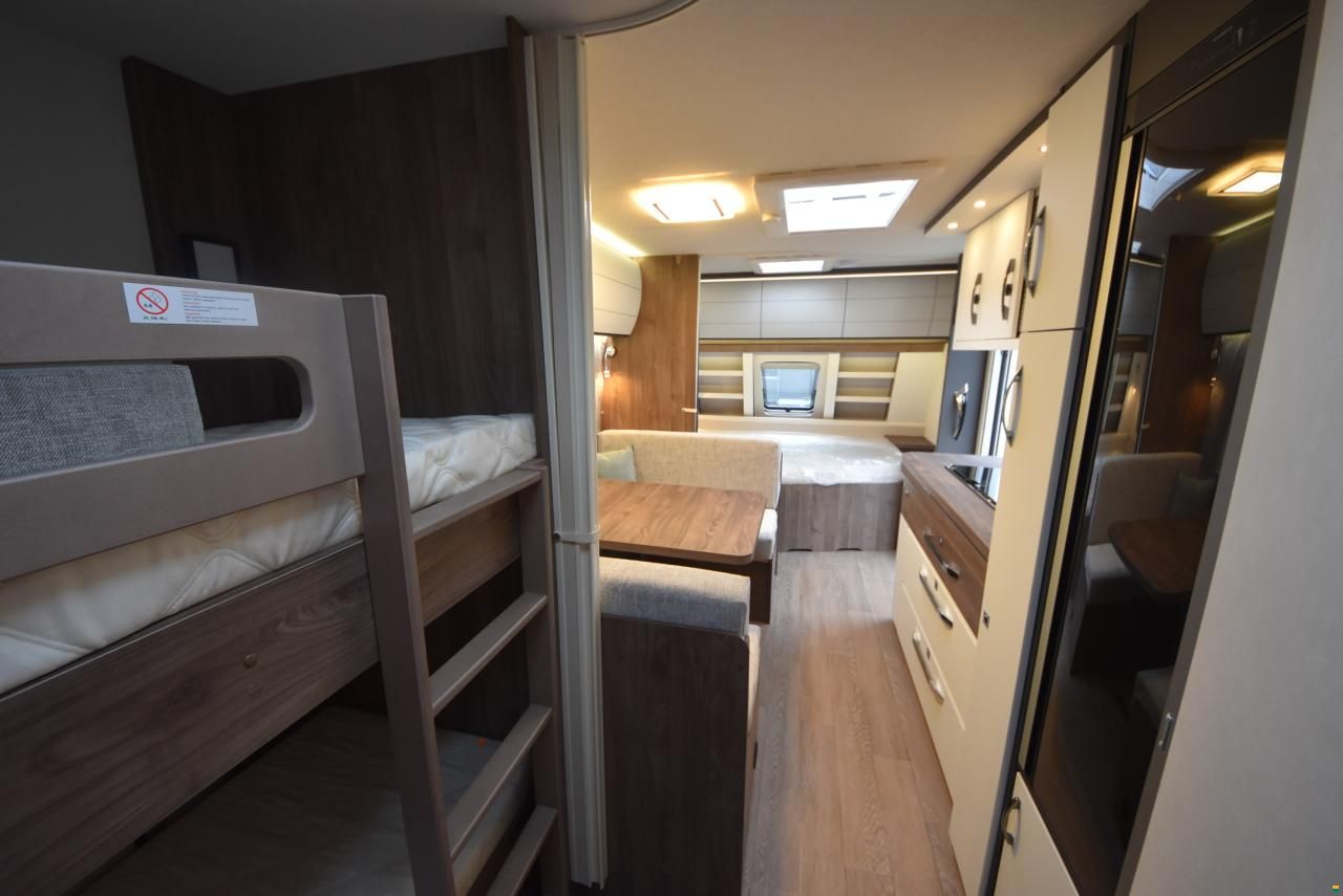 Hobby 545 KMF Excellent Edition