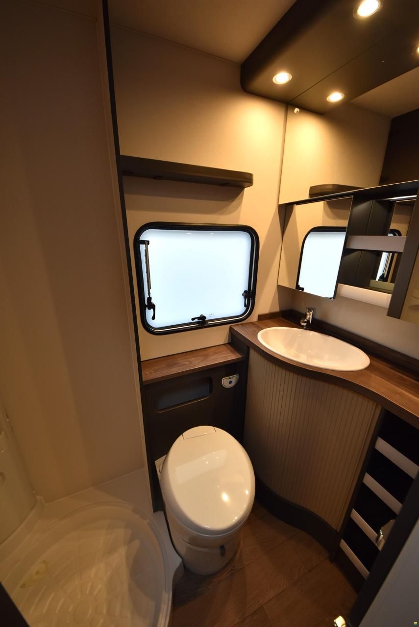 Hobby 545 KMF Excellent Edition