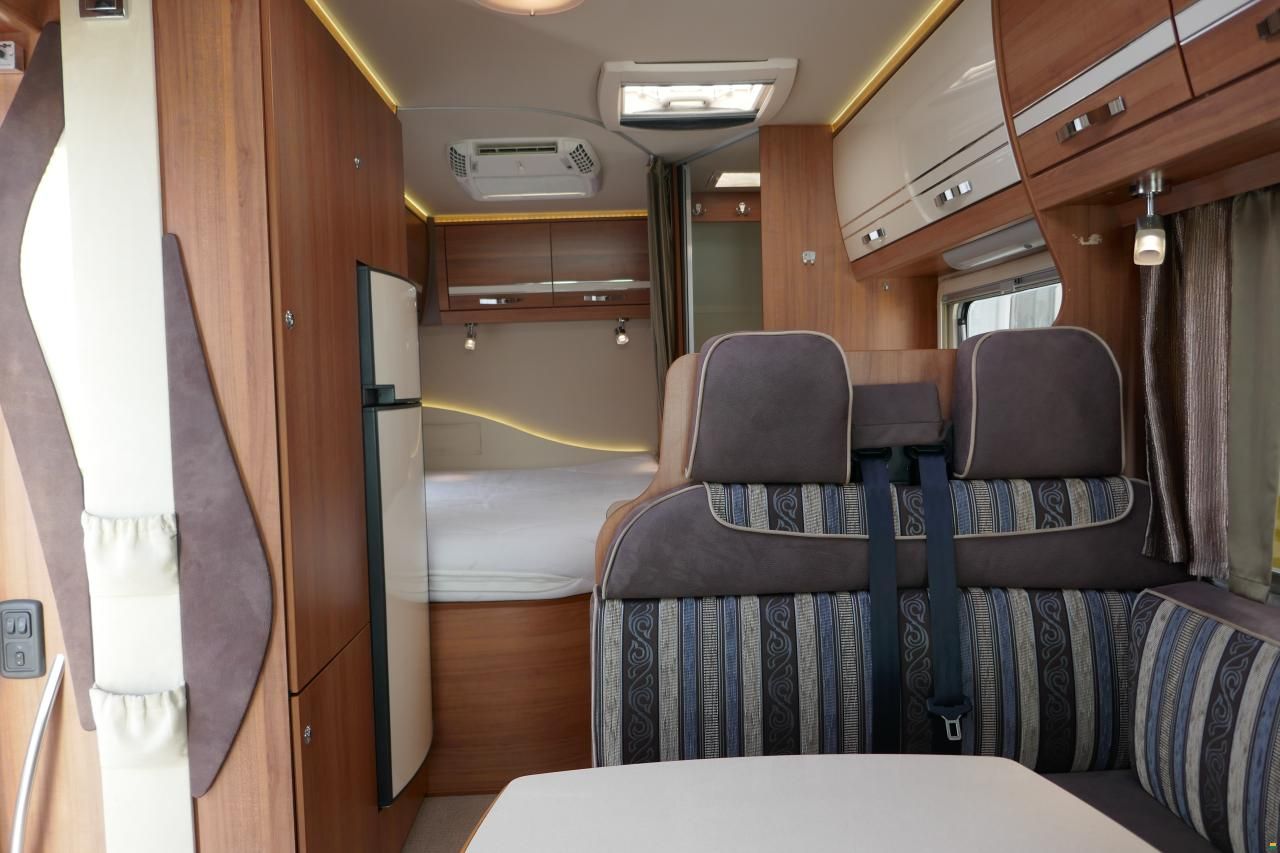 Eura Mobil Terrestra TT 670 SB