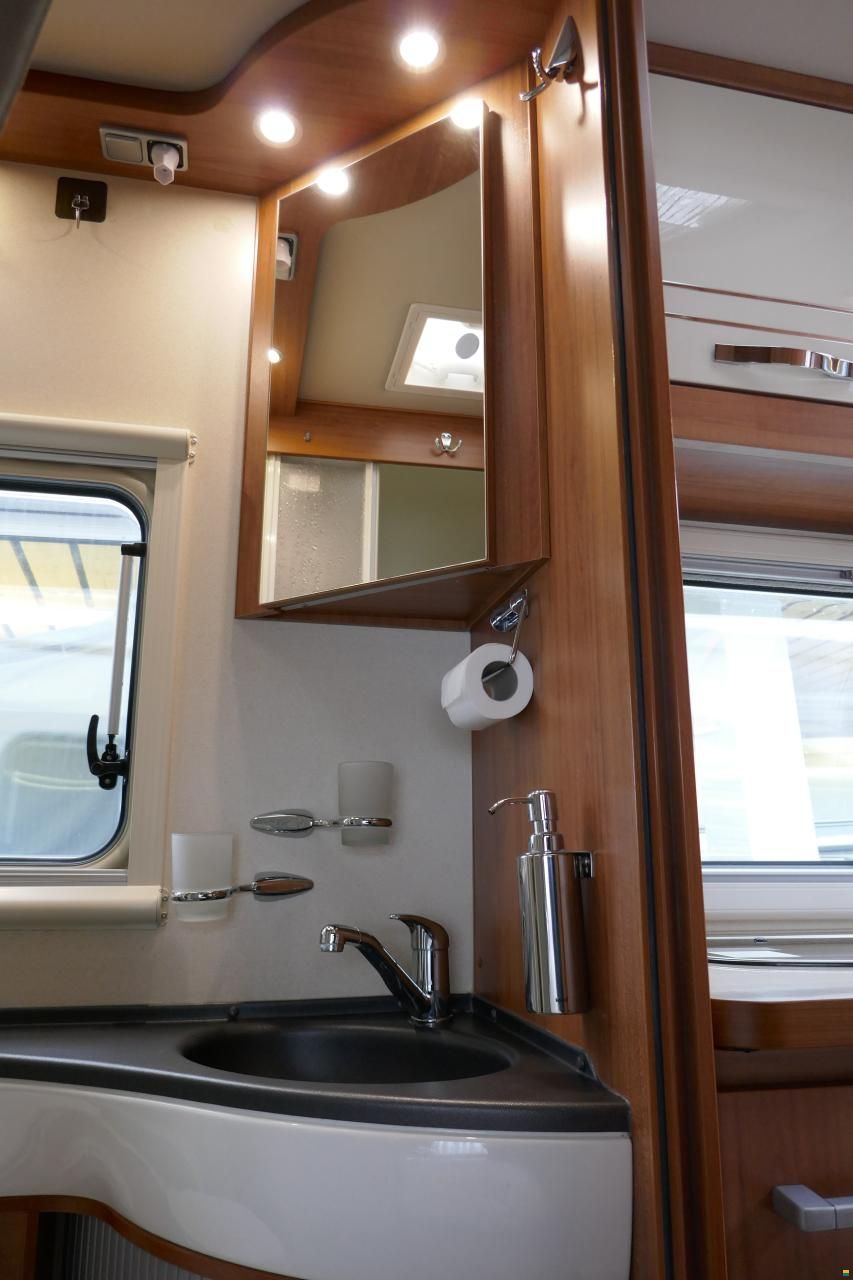 Eura Mobil Terrestra TT 670 SB