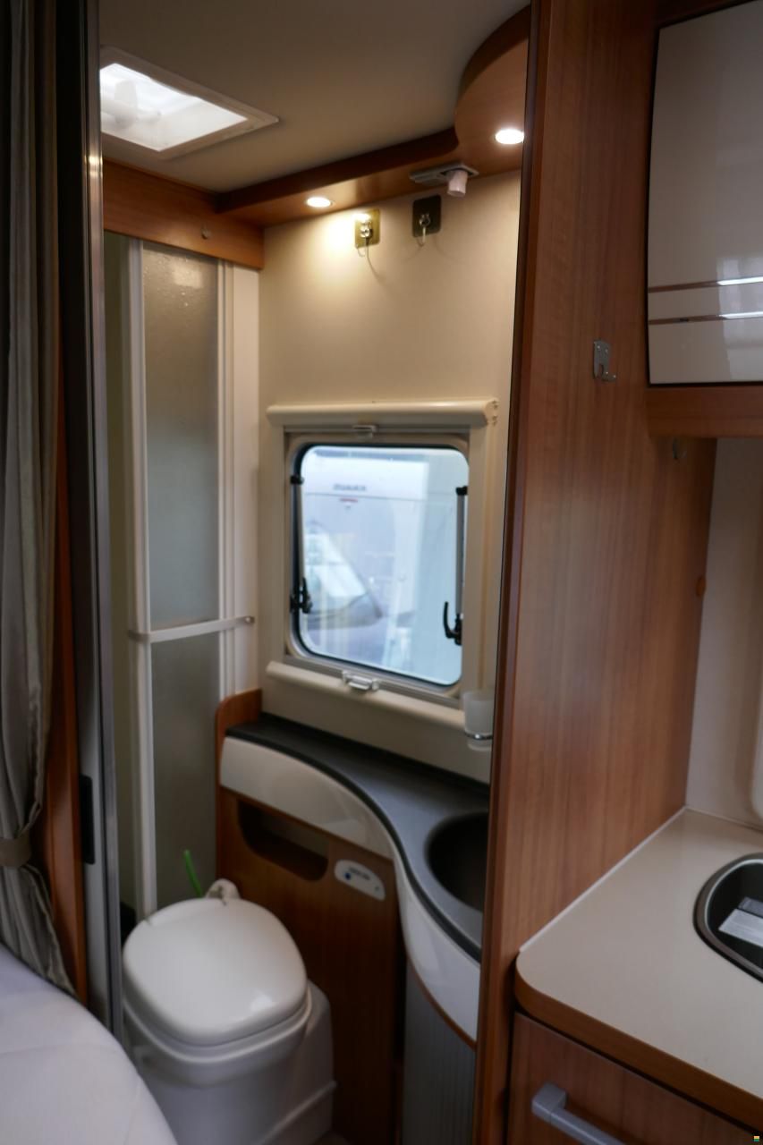 Eura Mobil Terrestra TT 670 SB