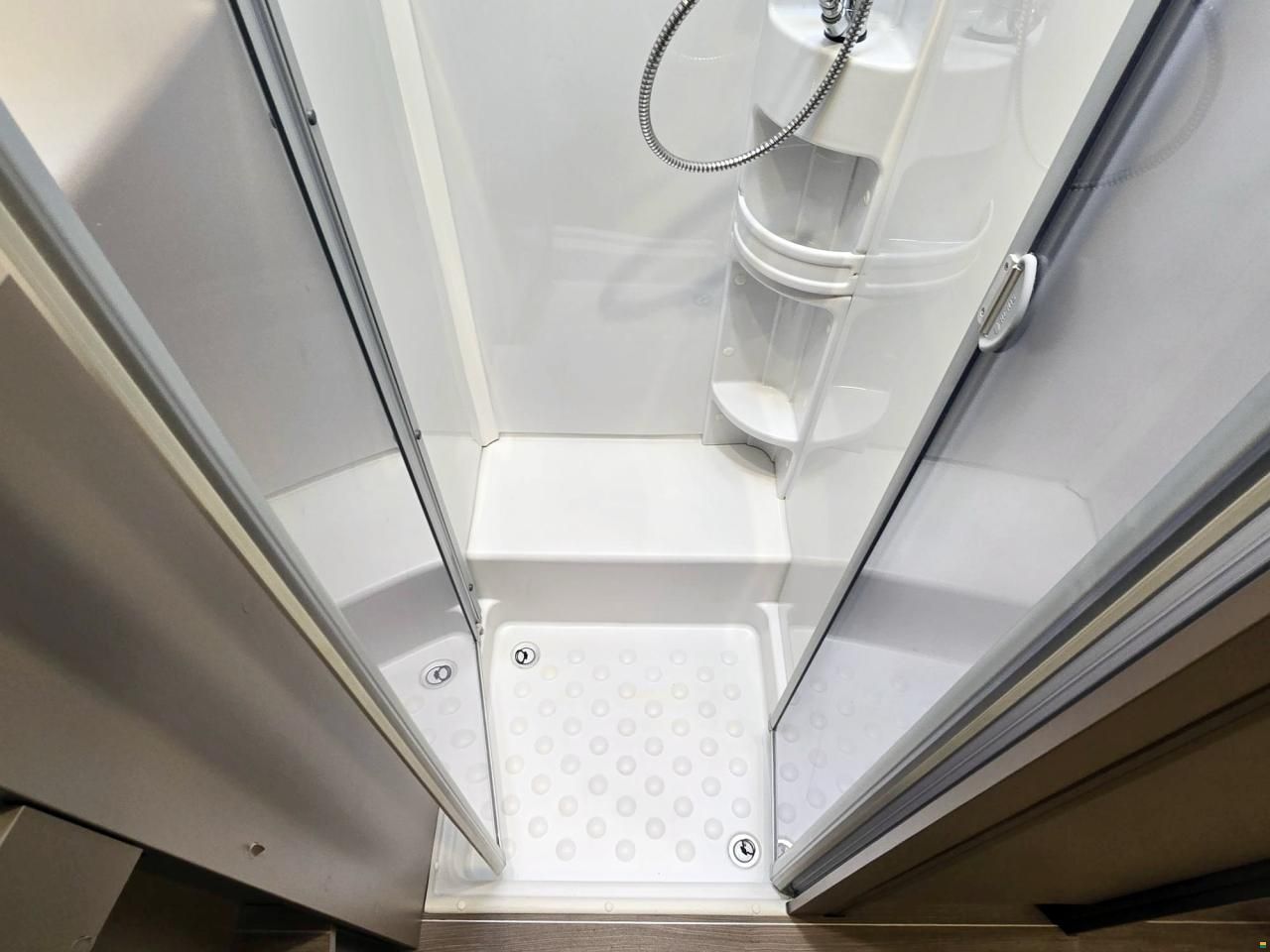 Etrusco T 6900 DB 2.3 MJ