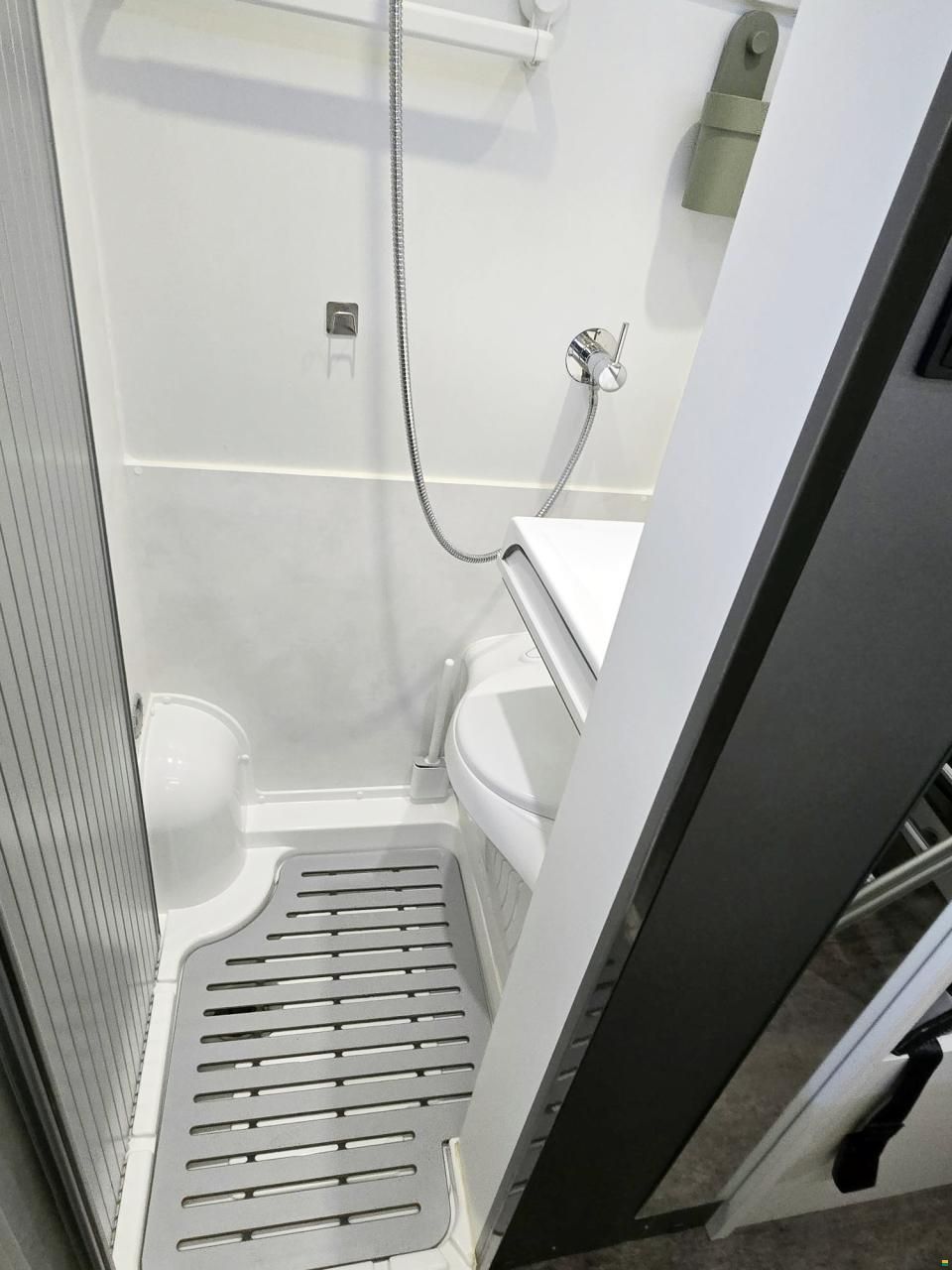 Pilote V 540 G Premium 2.2 MJ3 140