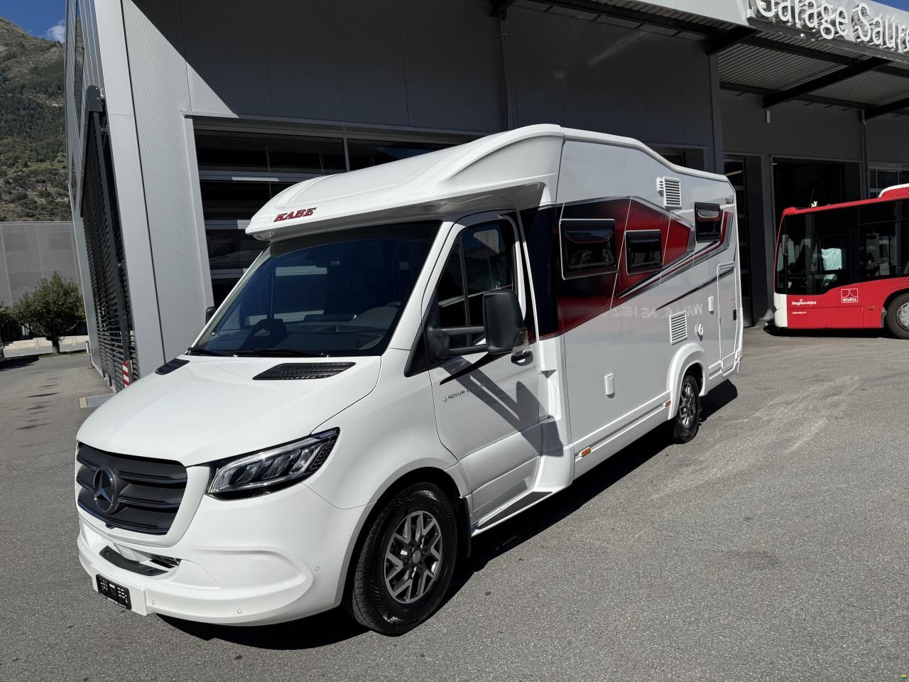 Kabe Novum 720 LGB Compact