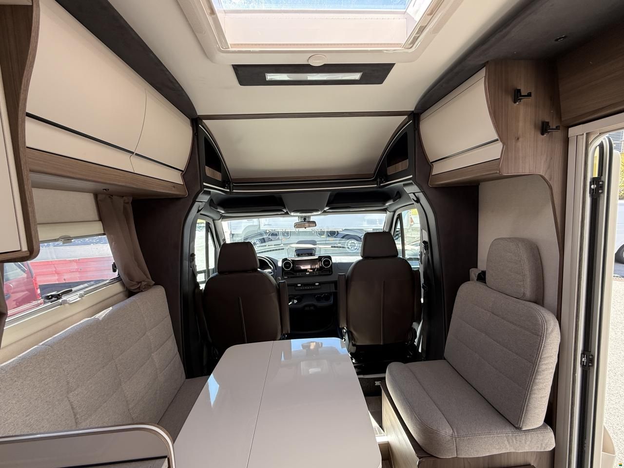 Kabe Novum 720 LGB Compact