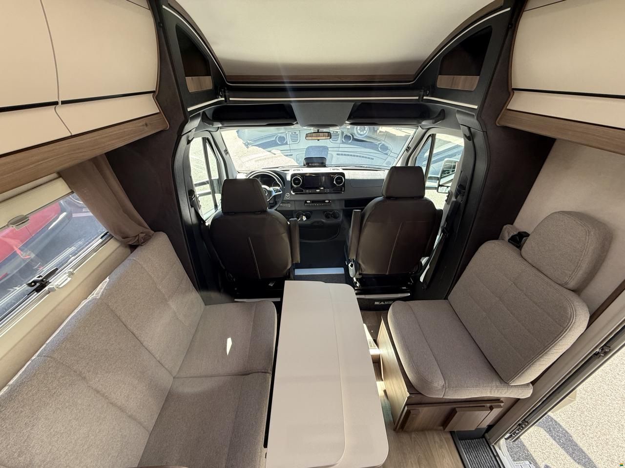 Kabe Novum 720 LGB Compact