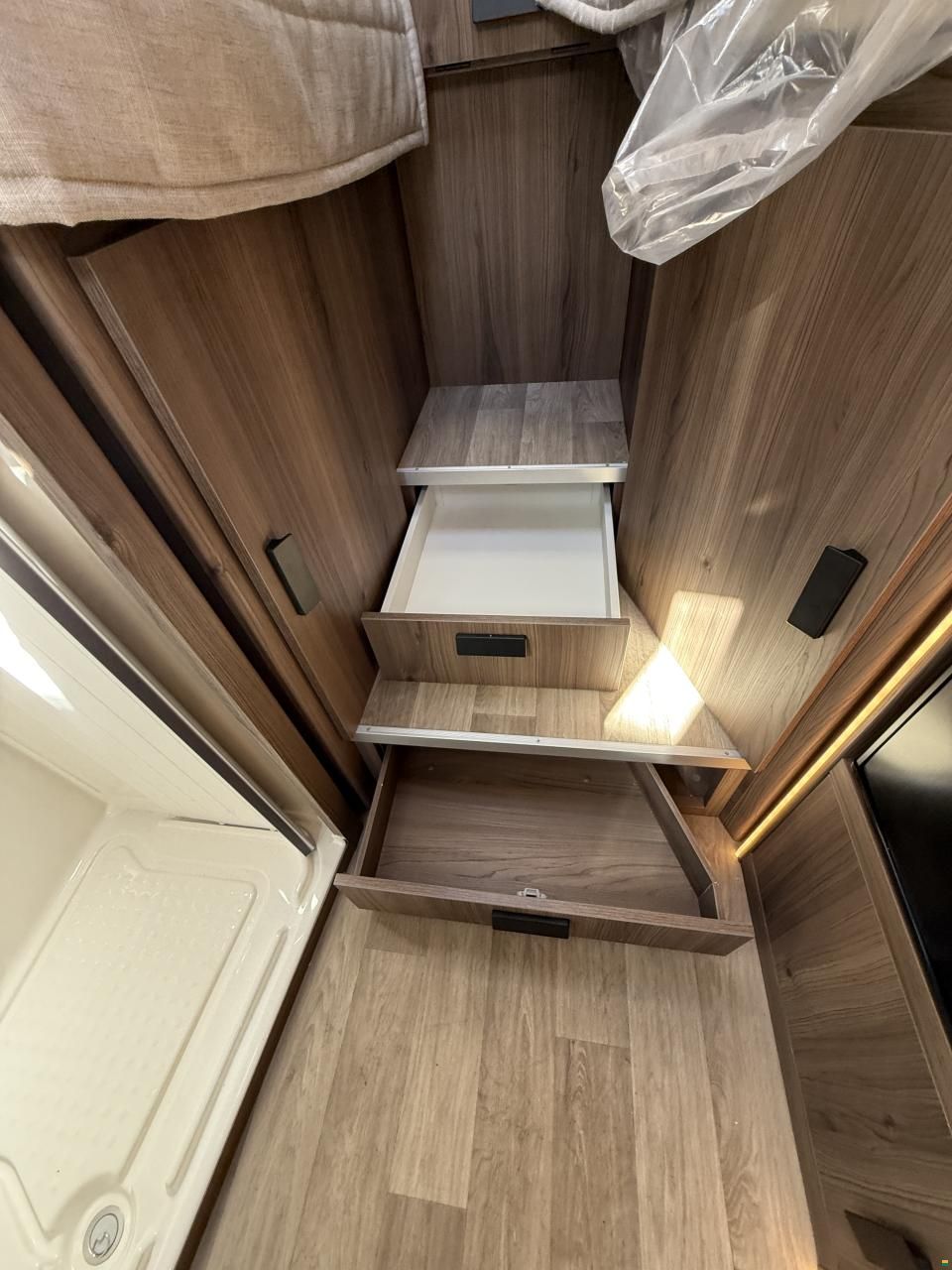 Kabe Novum 720 LGB Compact