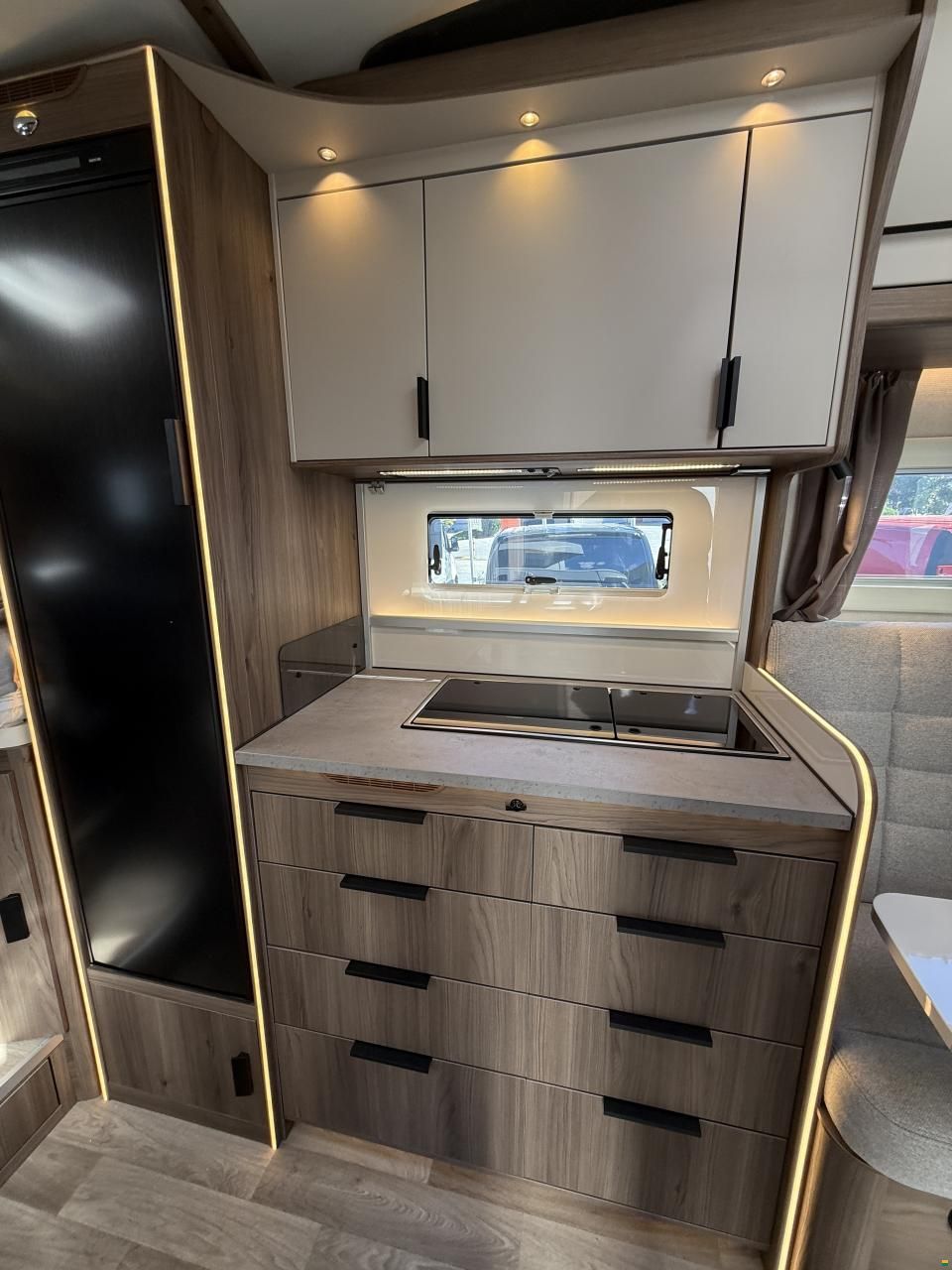 Kabe Novum 720 LGB Compact