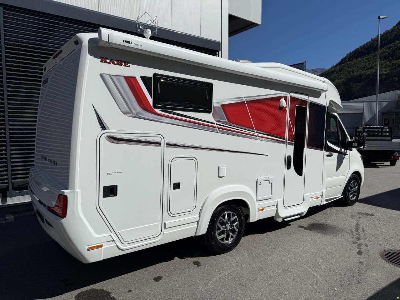 Kabe Novum 720 LGB Compact