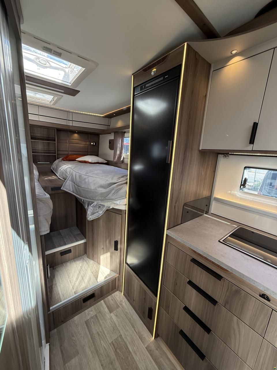 Kabe Novum 720 LGB Compact