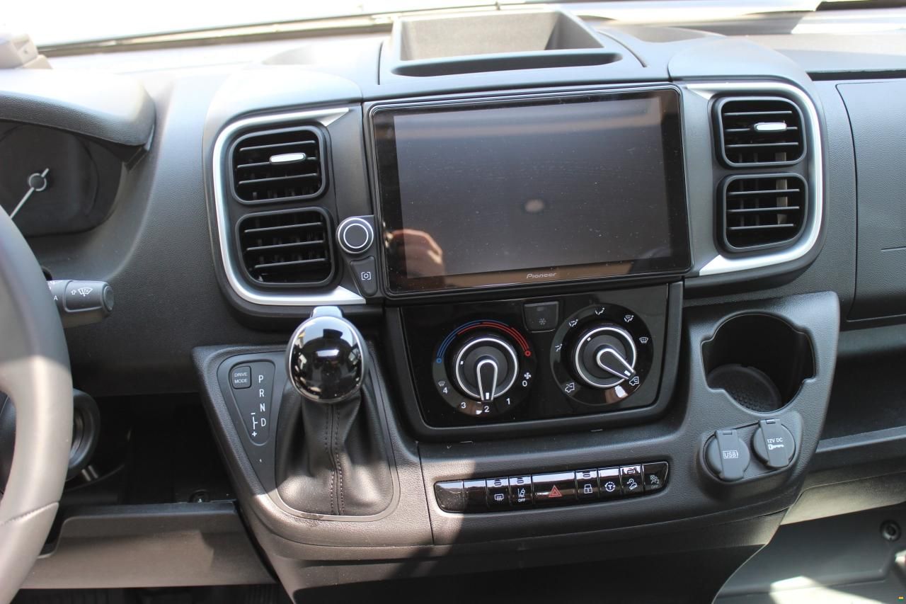 Knaus L!VE TI PLATINUM SELECTION 650 MEG (2025)