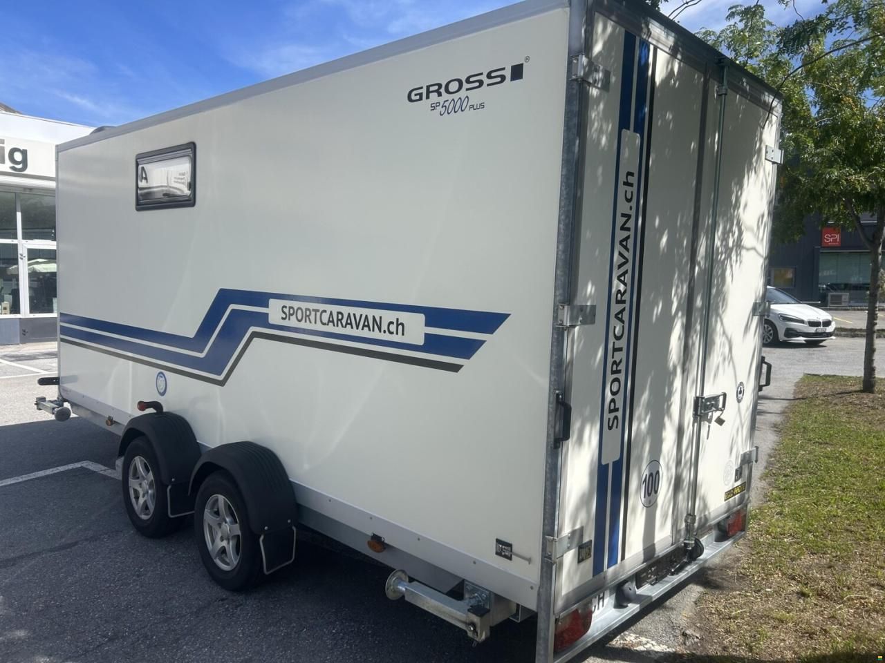 Sonstige Sports Caravan 5000