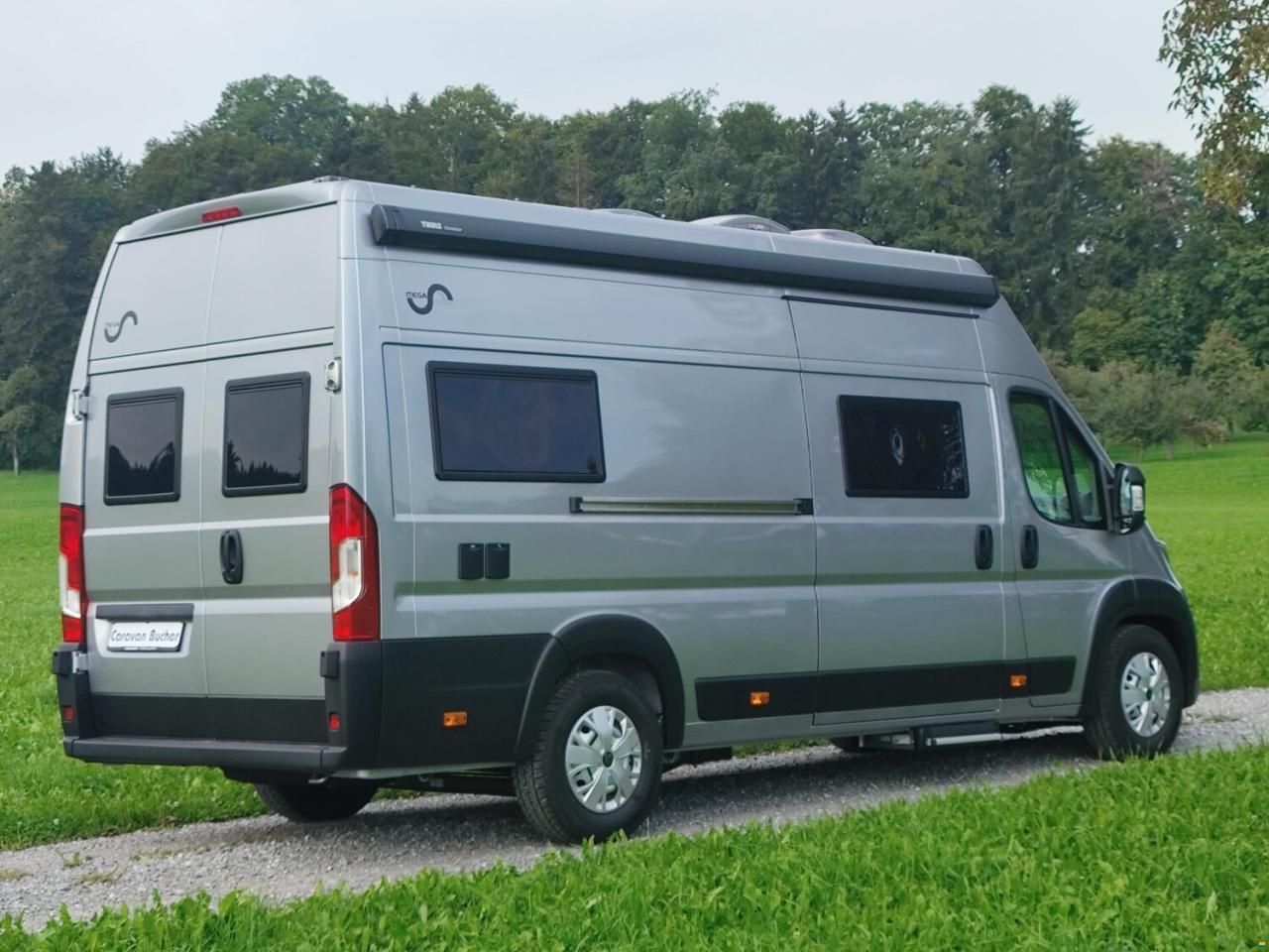 Megamobil Mega Lounge 640 Peugeot 180 PS