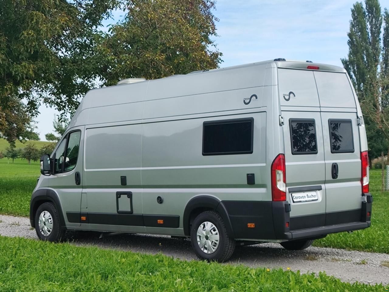 Megamobil Mega Lounge 640 Peugeot 180 PS