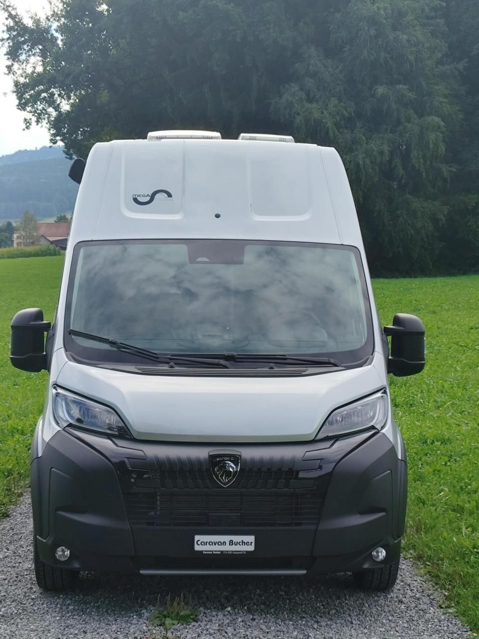 Megamobil Mega Lounge 640 Peugeot 180 PS