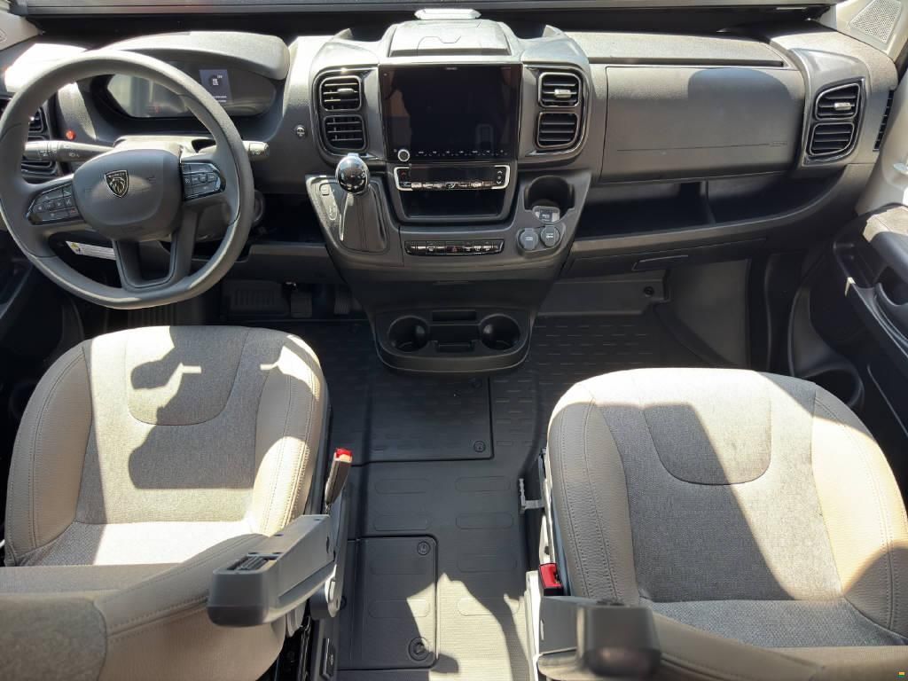 Bravia Mobil Swan 636 Swiss Edition