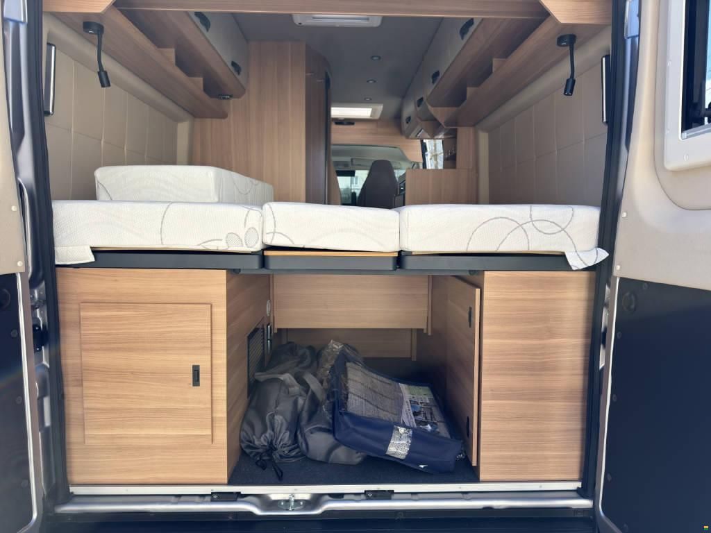 Bravia Mobil Swan 636 Swiss Edition