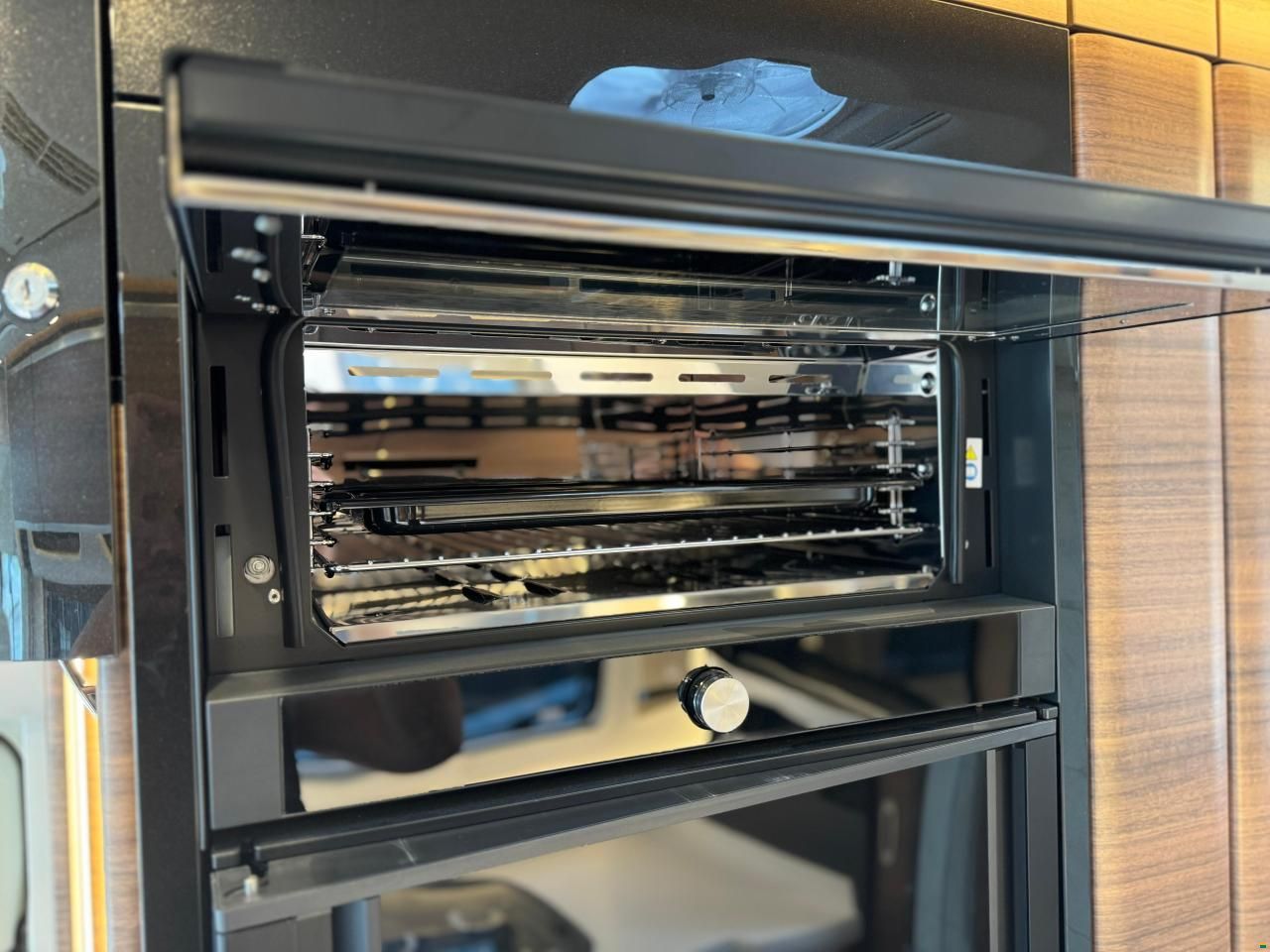 Concorde Charisma 910 LI