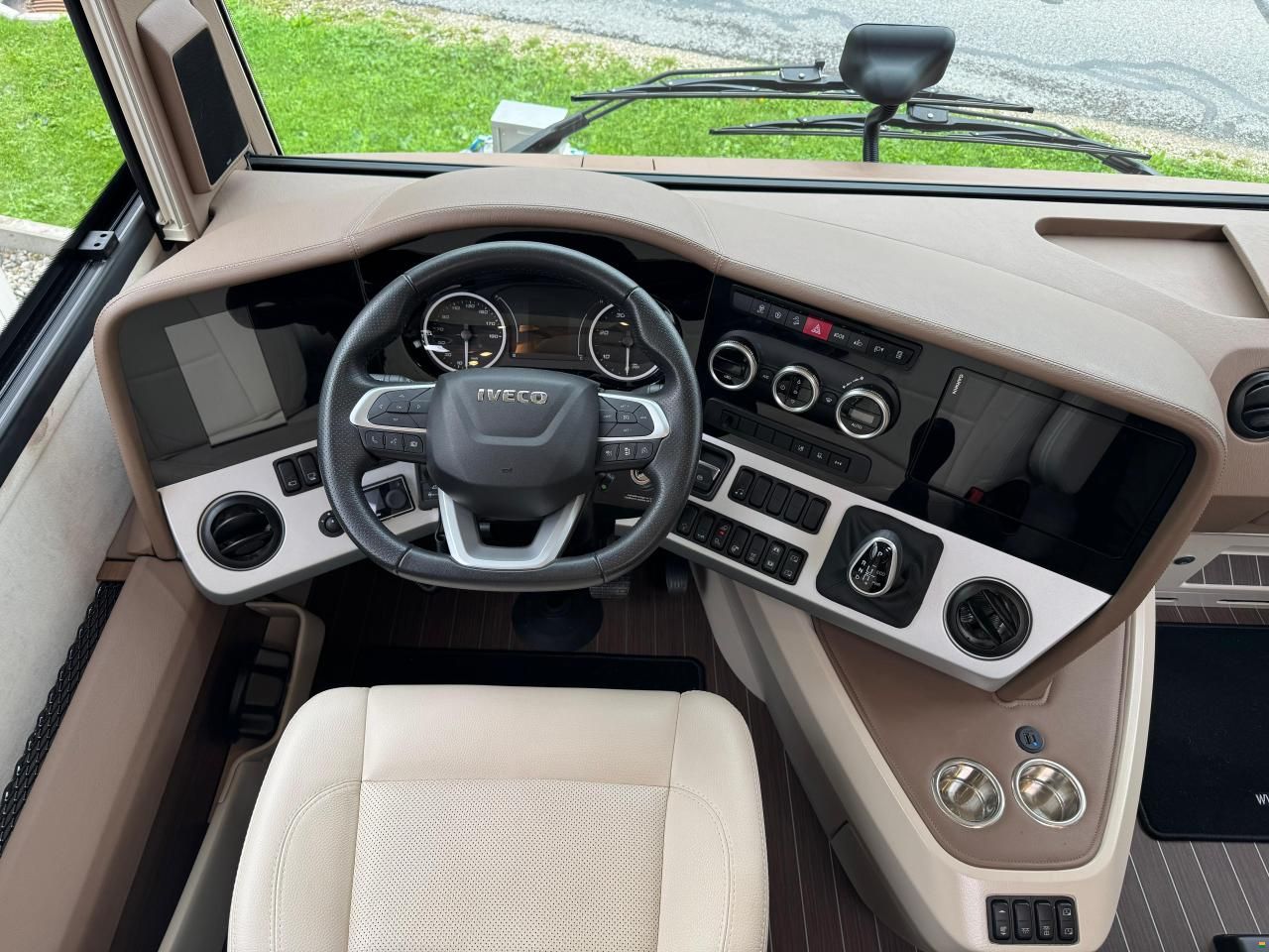 Concorde Charisma 910 LI