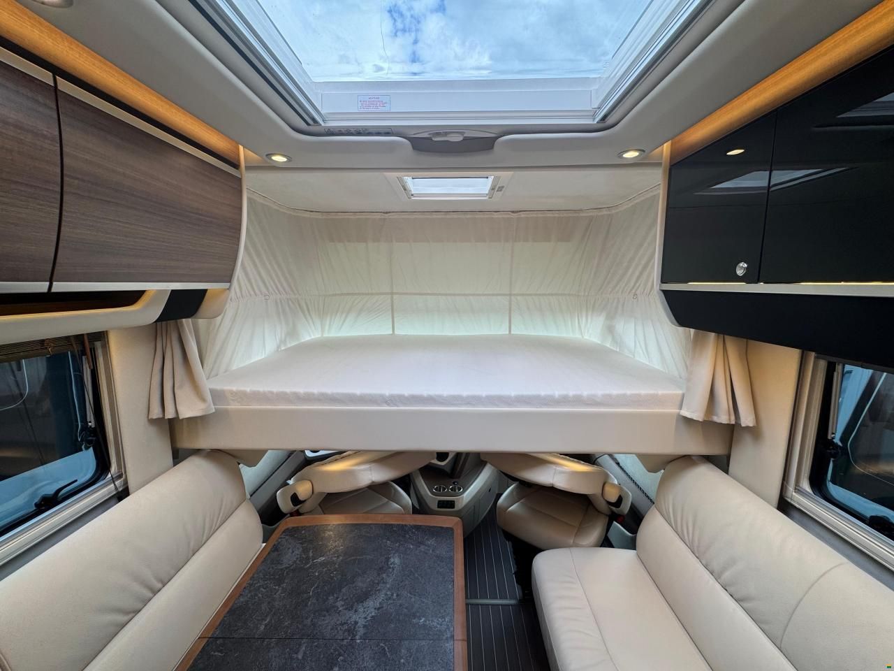 Concorde Charisma 910 LI